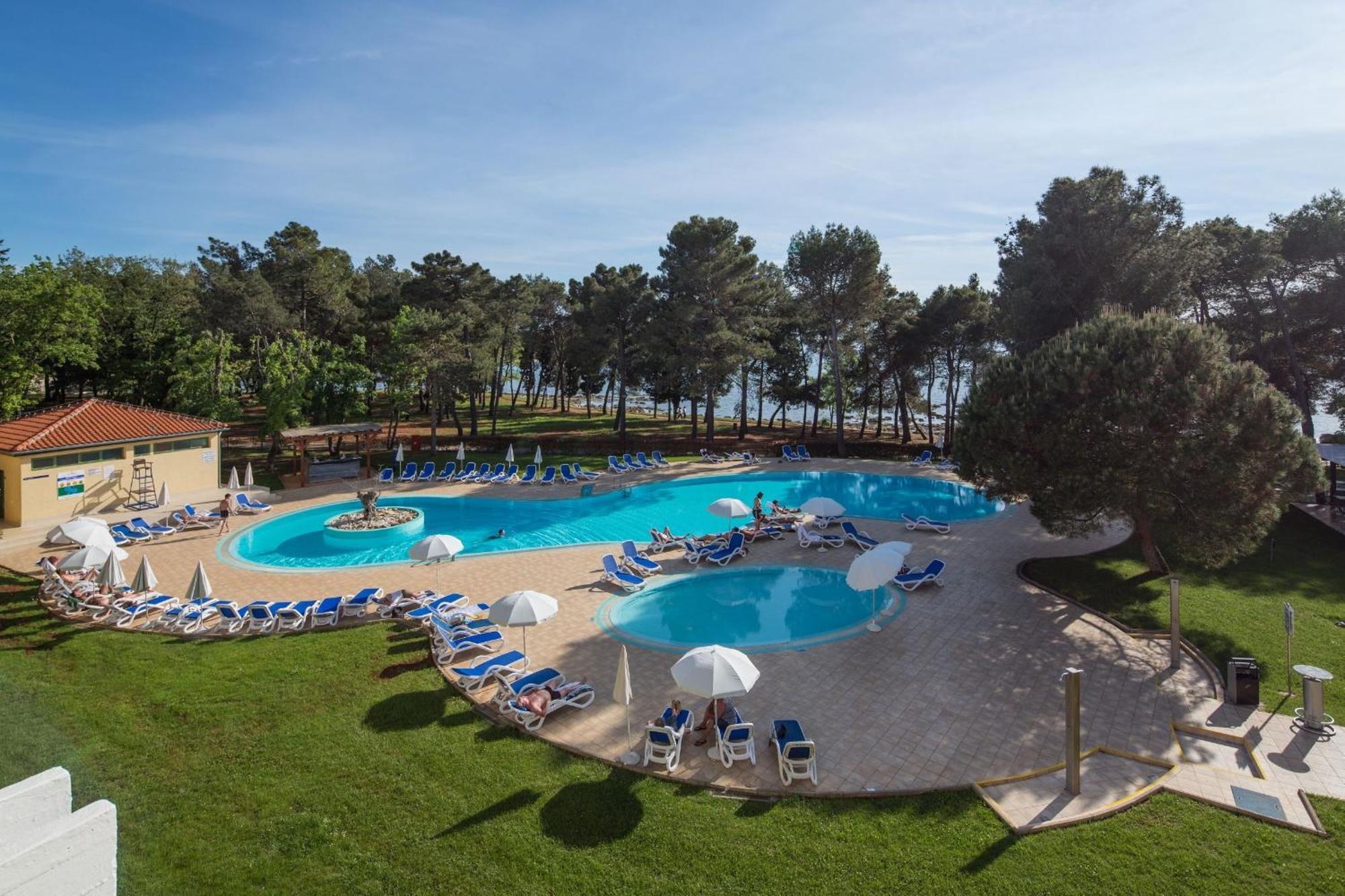Hotel Aurora Plava Laguna Umago Esterno foto