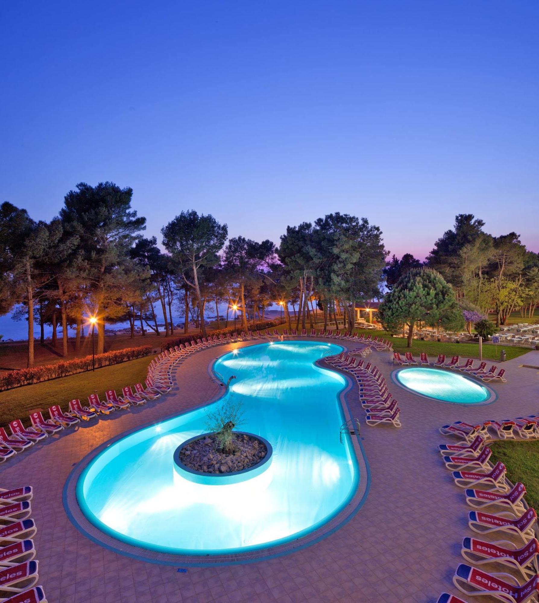 Hotel Aurora Plava Laguna Umago Esterno foto