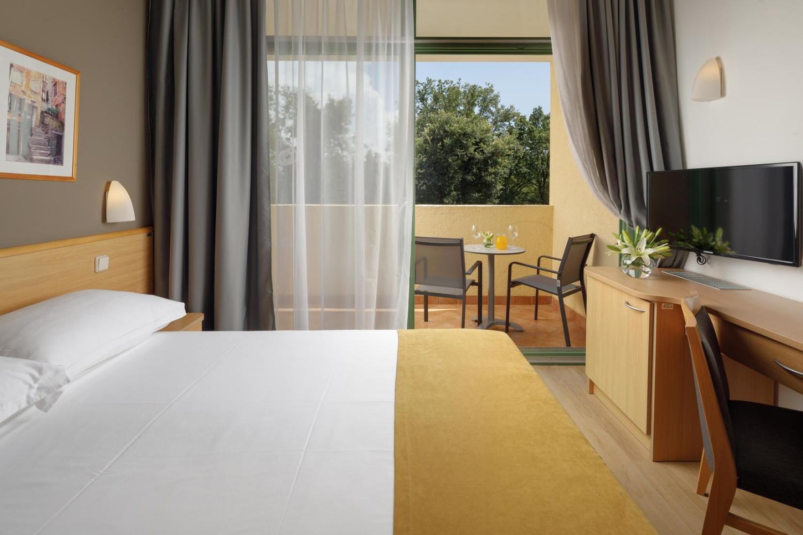 Hotel Aurora Plava Laguna Umago Esterno foto