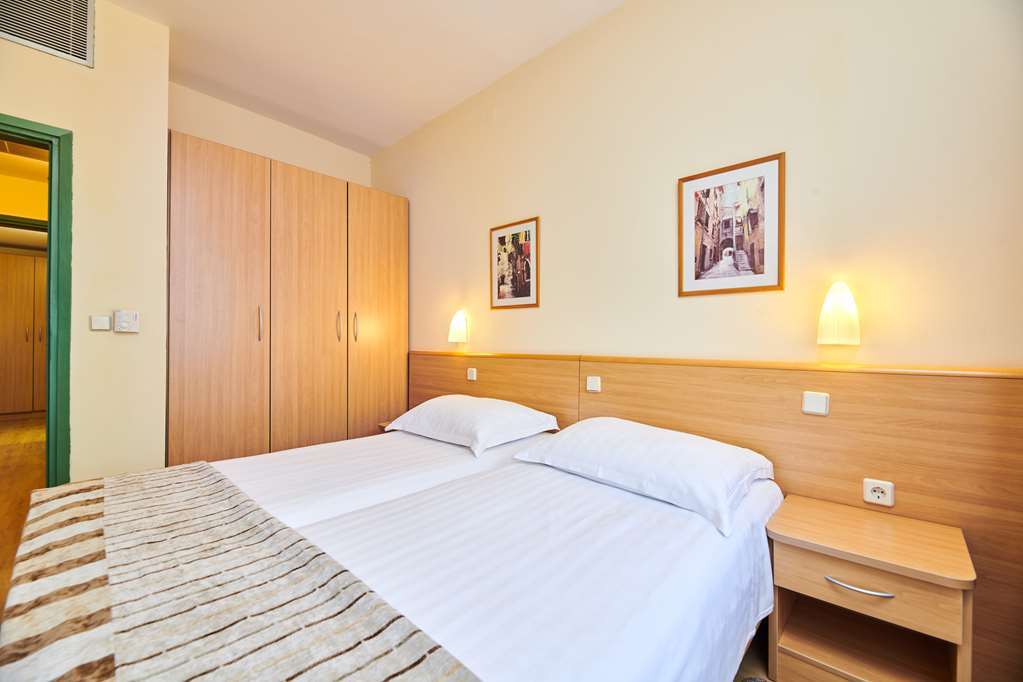 Hotel Aurora Plava Laguna Umago Camera foto